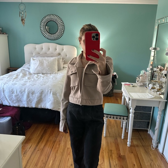 NASTY GAL MINI CROPPED COAT - Picture 3 of 3